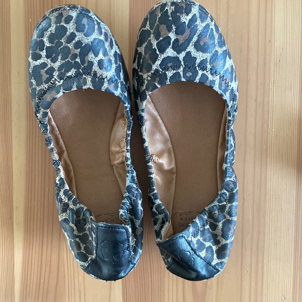 Lucky Brand Emmie 2 Flats Leopard Animal Print Women’s Size 6.5